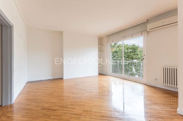 3 soveværelse Lejlighed til leje i La Dreta de L'Eixample, Barcelona by - € 3.900 (Ref: 9115610)