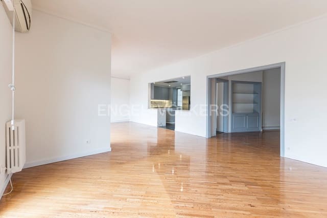 3 soveværelse Lejlighed til leje i La Dreta de L'Eixample, Barcelona by - € 3.900 (Ref: 9115610)