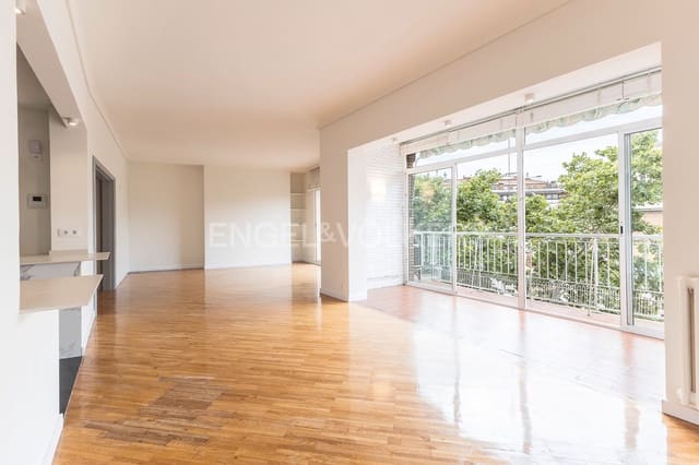 3 soveværelse Lejlighed til leje i La Dreta de L'Eixample, Barcelona by - € 3.900 (Ref: 9115610)