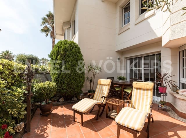 4 soveværelse Villa til leje i Premià de Mar med garage - € 2.552 (Ref: 9117975)