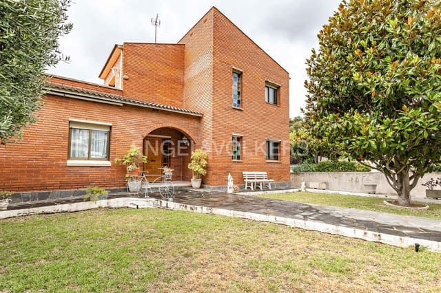 4 soverom Villa til salgs i Cubelles med garasje - € 450 000 (Ref: 9126174)