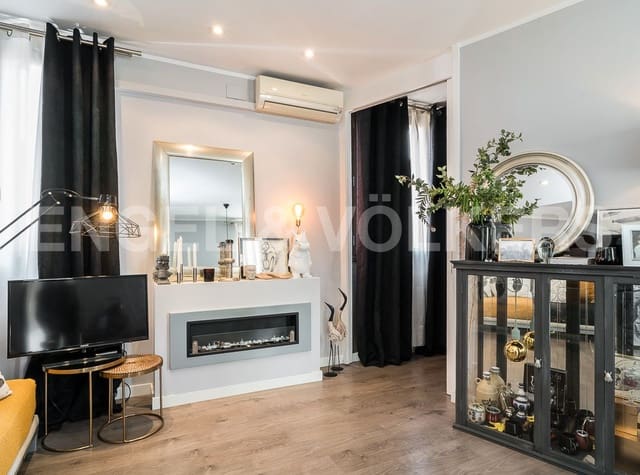 1 makuuhuone Kattohuoneisto myytävänä paikassa El Raval, Barcelona kaupunki - 345 000 € (Ref: 9126430)