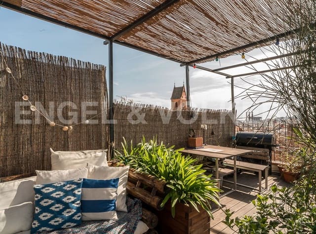1 makuuhuone Kattohuoneisto myytävänä paikassa El Raval, Barcelona kaupunki - 345 000 € (Ref: 9126430)
