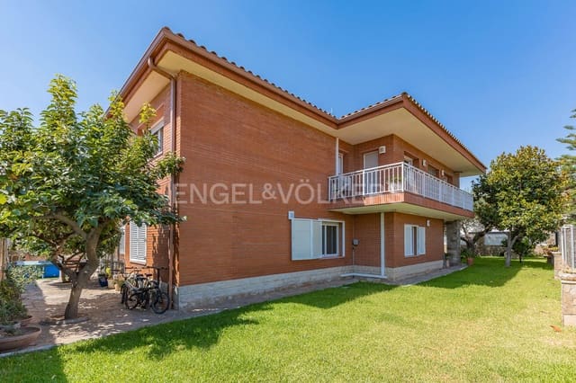 6 soveværelse Villa til salg i Rubí med garage - € 685.000 (Ref: 9127746)