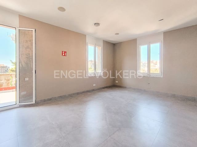 9 soveværelse Byhus til leje i Vallcarca i Els Penitents, Barcelona by - € 8.950 (Ref: 9129189)