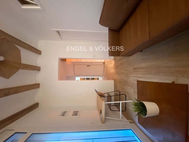 2 soveværelse Lejlighed til leje i El Raval, Barcelona by - € 1.400 (Ref: 9129191)