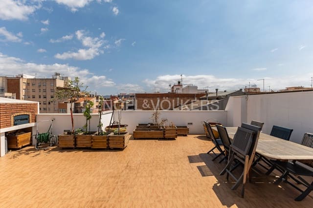 4 soveværelse Lejlighed til salg i Sant Boi de Llobregat med garage - € 589.000 (Ref: 9129934)