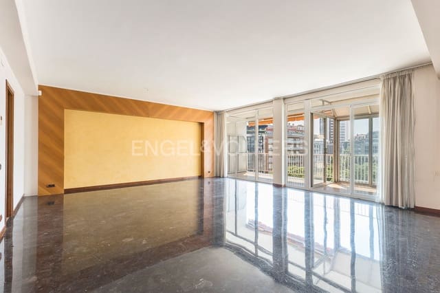 5 soveværelse Lejlighed til leje i Sant Gervasi - Galvany, Barcelona by med garage - € 3.600 (Ref: 9131125)
