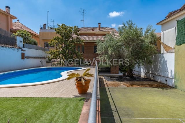 8 soveværelse Villa til salg i Sant Just Desvern med swimmingpool garage - € 2.500.000 (Ref: 9132664)