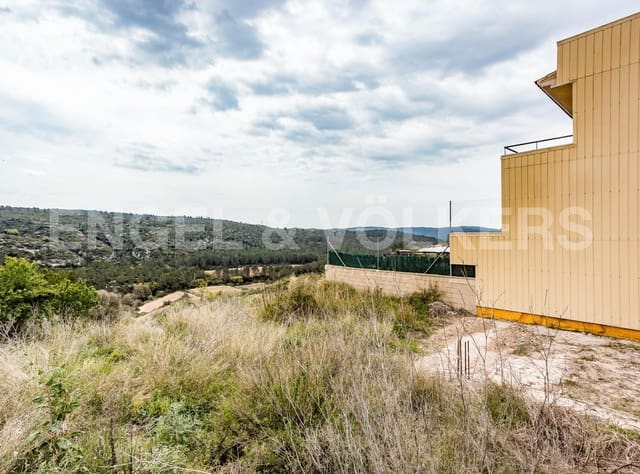 4 soveværelse Semi-Rækkehus til salg i Castellet i la Gornal med garage - € 260.000 (Ref: 9134781)