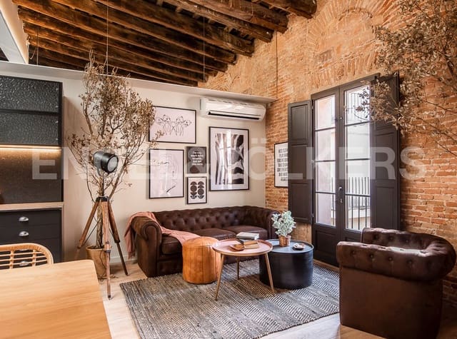 1 sypialnia Loft na sprzedaż w El Raval, Miasto Barcelona z basenem - 480 000 € (Ref: 9134802)