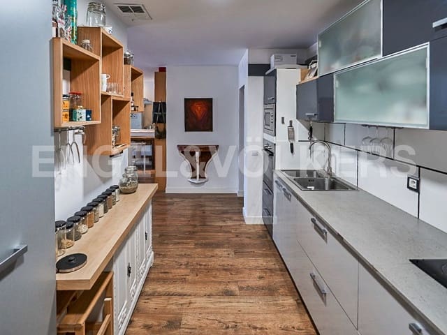 2 soveværelse Lejlighed til leje i La Nova Esquerra de L'Eixample, Barcelona by - € 2.300 (Ref: 9134875)