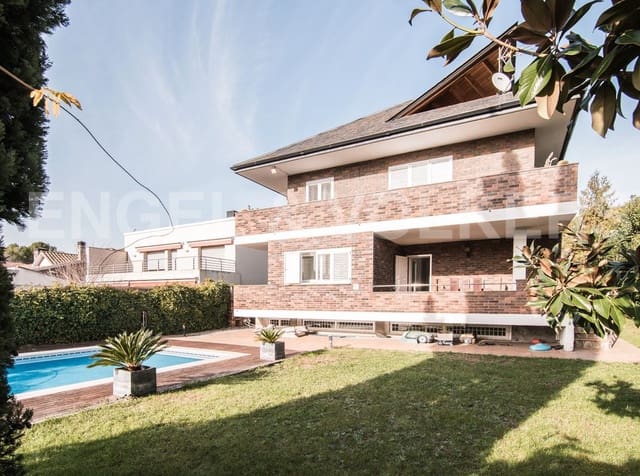 8 sypialnia Willa do wynajęcia w Mira-Sol, Sant Cugat del Vallès z basenem garażem - 5 900 € (Ref: 9134876)