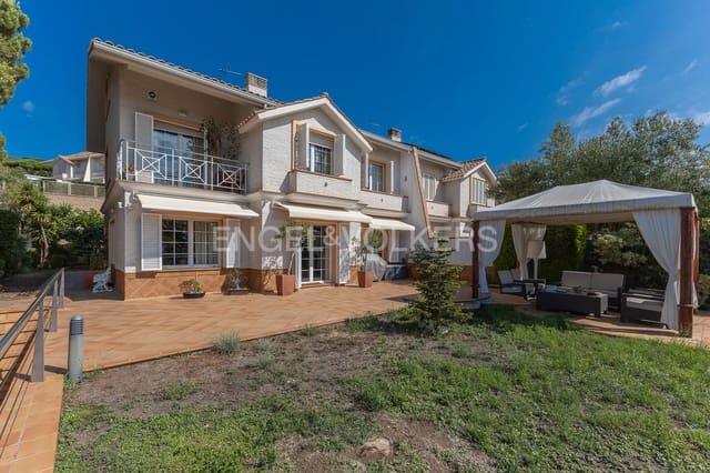 6 soveværelse Villa til salg i Premià de Dalt med swimmingpool garage - € 895.000 (Ref: 9134892)