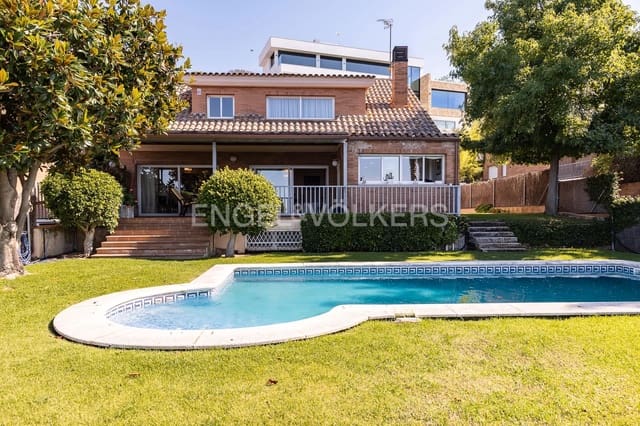 4 soveværelse Villa til salg i Arenys de Mar med swimmingpool garage - € 990.000 (Ref: 9137430)