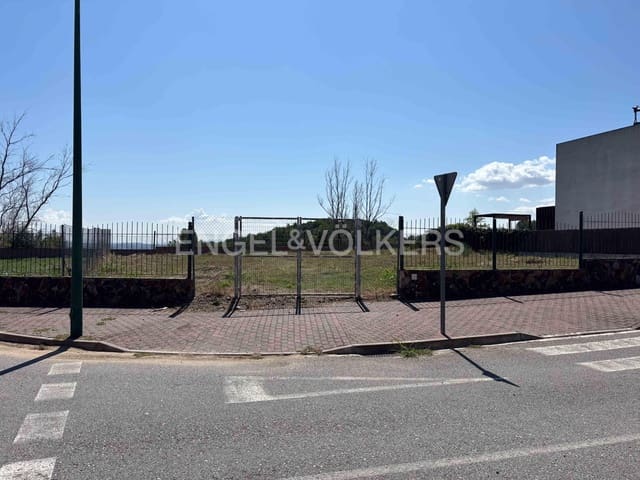 Building Plot for sale in Sant Esteve Sesrovires - € 170,000 (Ref: 9147409)