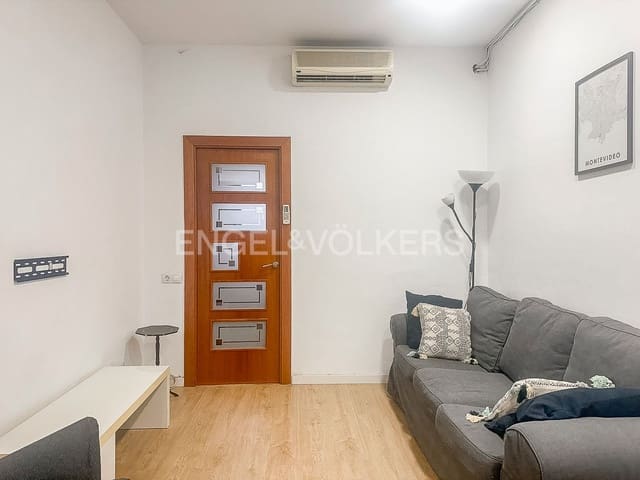2 soveværelse Lejlighed til leje i La Vila de Gràcia, Barcelona by - € 1.350 (Ref: 9152825)