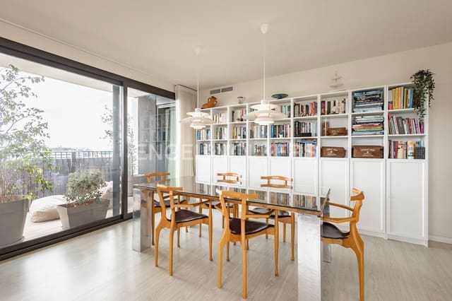 4 makuuhuone Huoneisto vuokrattavana paikassa Sant Just Desvern mukana uima-altaan - 2 600 € (Ref: 9152827)