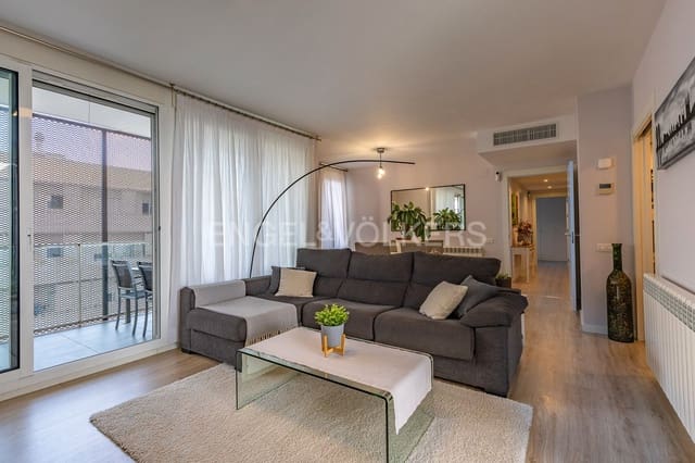 4 makuuhuone Kattohuoneisto myytävänä paikassa Sant Cugat del Vallès mukana uima-altaan 
autotalli - 780 000 € (Ref: 9152828)