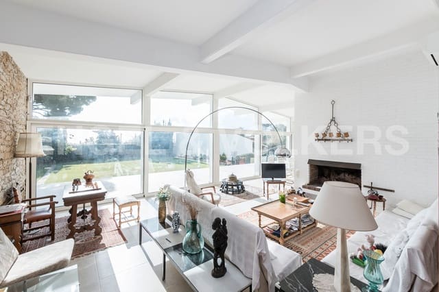 6 soveværelse Villa til leje i Sant Andreu de Llavaneres - € 6.000 (Ref: 9153197)