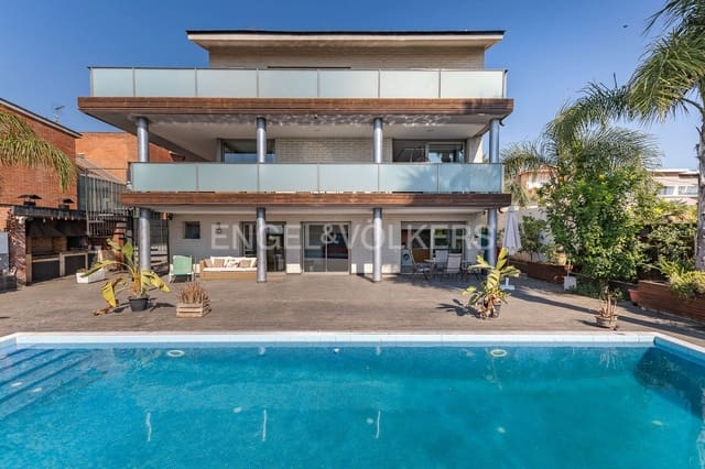 6 soveværelse Villa til salg i Sant Boi de Llobregat med swimmingpool garage - € 1.300.000 (Ref: 9153272)