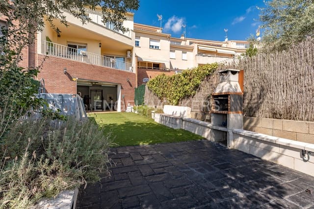 5 soveværelse Villa til salg i Viladecavalls med garage - € 510.000 (Ref: 9158245)