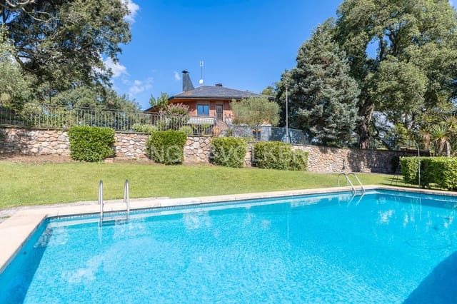 3 bedroom Villa for rent in Vallgorguina with pool - € 3,000 (Ref: 9158867)