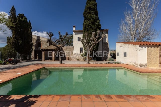 7 soverom Villa til salgs i El Catllar med svømmebasseng garasje - € 750 000 (Ref: 9158876)