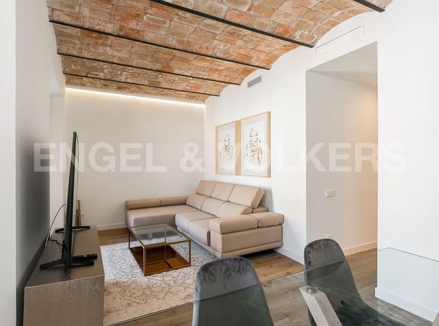 2 soveværelse Lejlighed til leje i La Dreta de L'Eixample, Barcelona by - € 2.200 (Ref: 9158877)