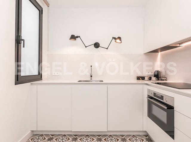 2 soveværelse Lejlighed til leje i La Dreta de L'Eixample, Barcelona by - € 2.200 (Ref: 9158877)