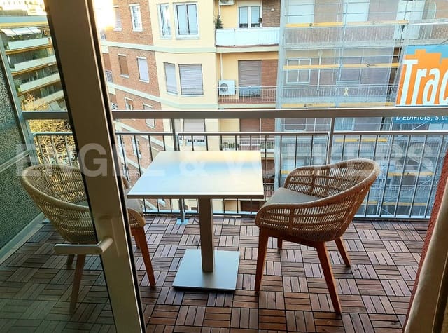 3 soveværelse Lejlighed til leje i La Nova Esquerra de L'Eixample, Barcelona by - € 2.500 (Ref: 9158884)