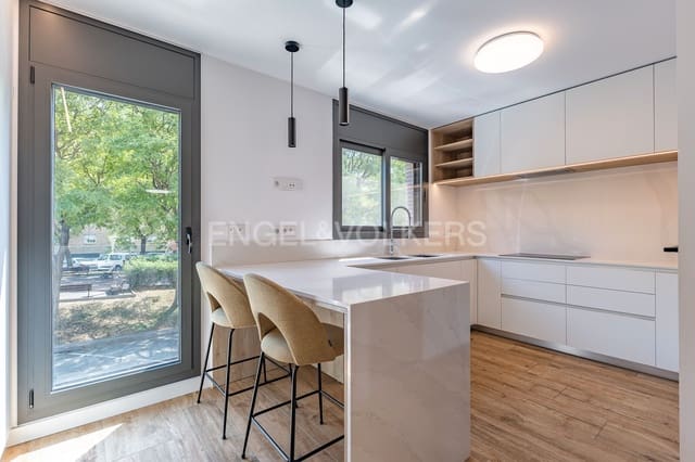 4 soveværelse Villa til leje i Ripollet med swimmingpool garage - € 2.800 (Ref: 9158885)