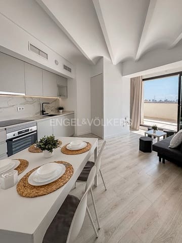 1 soveværelse Penthouse til leje i El Clot, Barcelona by - € 1.700 (Ref: 9159064)