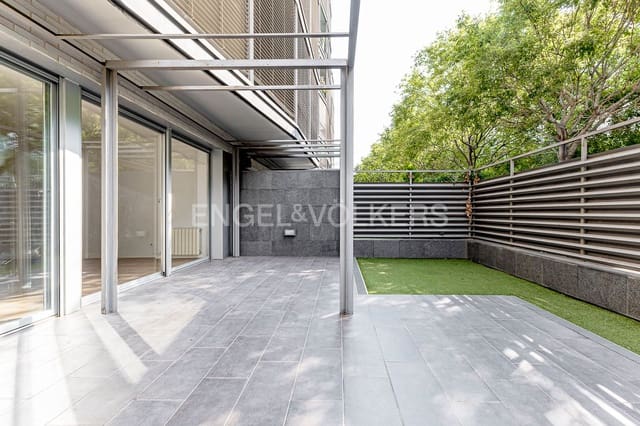 2 soveværelse Lejlighed til salg i Sant Feliu de Llobregat med garage - € 590.000 (Ref: 9160506)