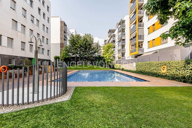 2 soveværelse Lejlighed til salg i Sant Feliu de Llobregat med garage - € 590.000 (Ref: 9160506)