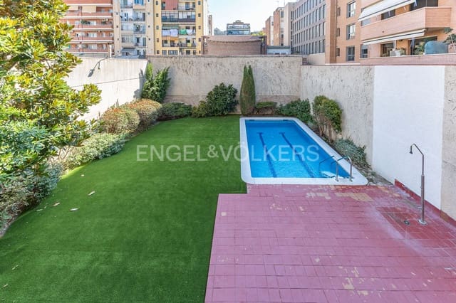 3 soverom Leilighet til salgs i La Nova Esquerra de L'Eixample, Barcelona by med svømmebasseng - € 460 000 (Ref: 9160650)