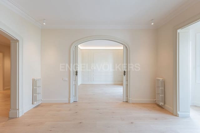 4 soveværelse Lejlighed til leje i La Dreta de L'Eixample, Barcelona by - € 4.600 (Ref: 9160651)