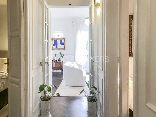 3 soveværelse Lejlighed til leje i La Dreta de L'Eixample, Barcelona by - € 2.600 (Ref: 9161636)