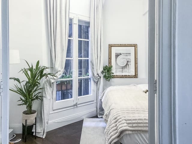 3 soveværelse Lejlighed til leje i La Dreta de L'Eixample, Barcelona by - € 2.600 (Ref: 9161636)