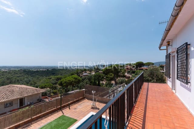 5 soveværelse Villa til salg i Tordera med swimmingpool garage - € 275.000 (Ref: 9161824)