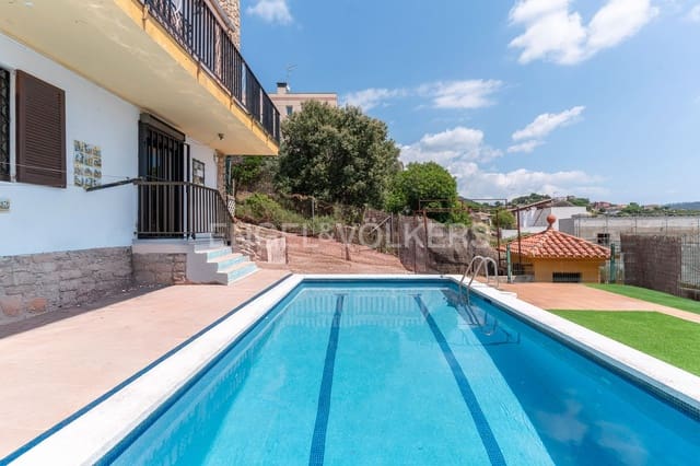 5 soveværelse Villa til salg i Tordera med swimmingpool garage - € 275.000 (Ref: 9161824)