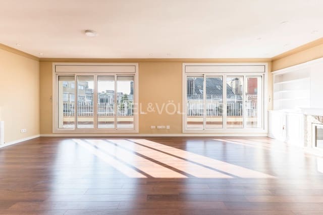 6 soveværelse Penthouse til leje i Barcelona by - € 4.500 (Ref: 9162724)