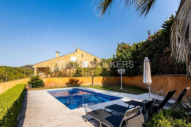 4 soverom Villa til salgs i Torrelles de Llobregat med svømmebasseng garasje - € 755 000 (Ref: 9162923)