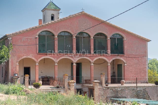 5 sypialnia Finka/Dom wiejski na sprzedaż w Seva z garażem - 850 000 € (Ref: 9164437)