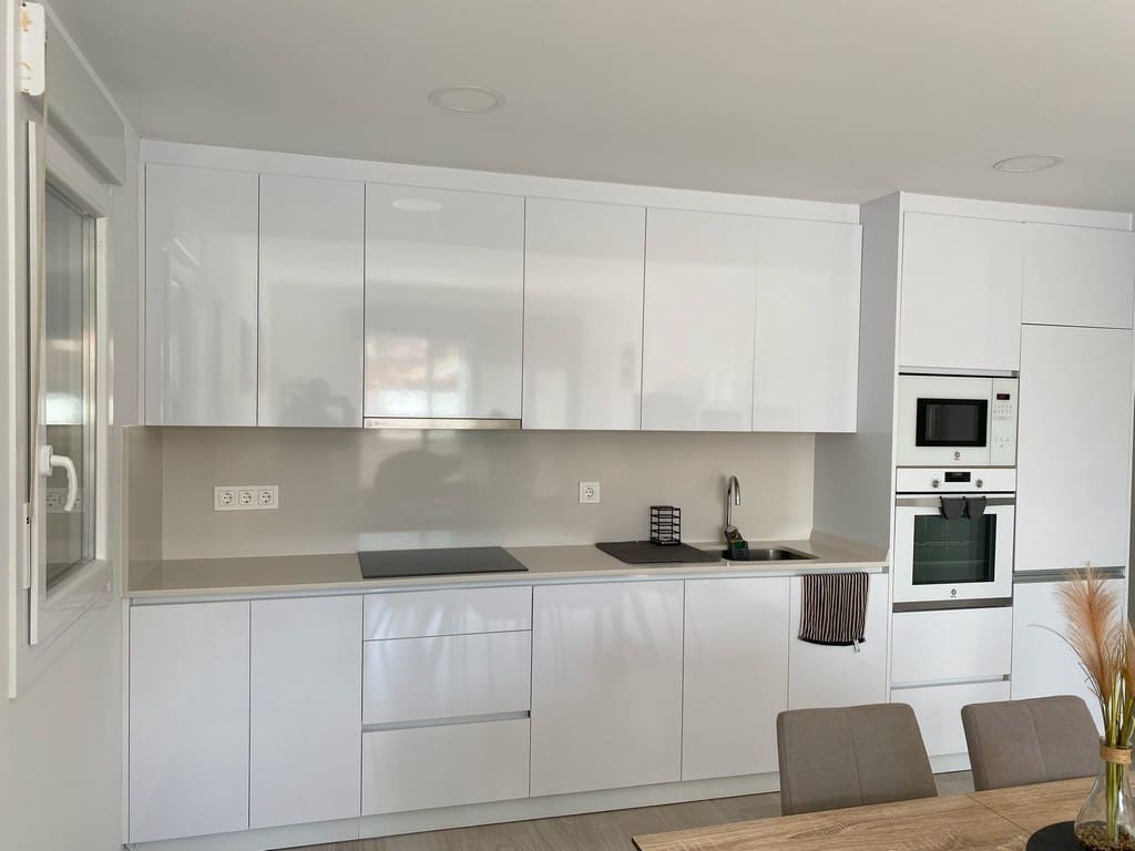 3 soveværelse Villa til salg i Avileses med swimmingpool - € 259.500 (Ref: 8776964)