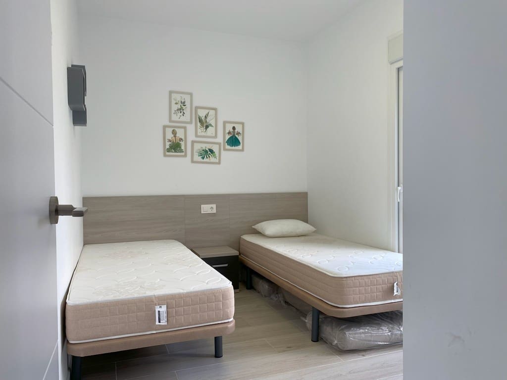 3 soveværelse Villa til salg i Avileses med swimmingpool - € 259.500 (Ref: 8776964)