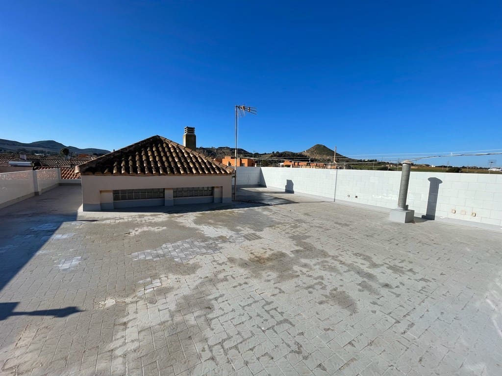 4 soverom Kjedet enebolig til salgs i La Union med garasje - € 370 000 (Ref: 8823810)