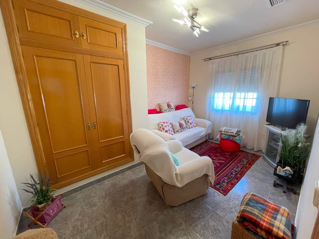 4 soverom Kjedet enebolig til salgs i La Union med garasje - € 370 000 (Ref: 8823810)