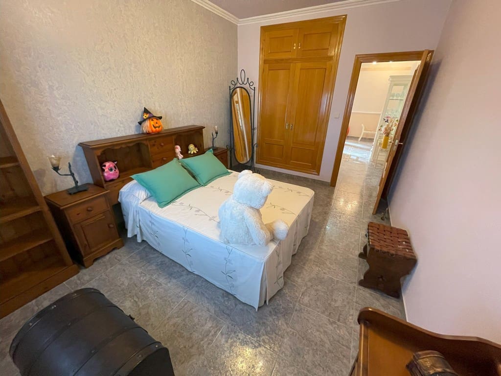 4 soverom Kjedet enebolig til salgs i La Union med garasje - € 370 000 (Ref: 8823810)