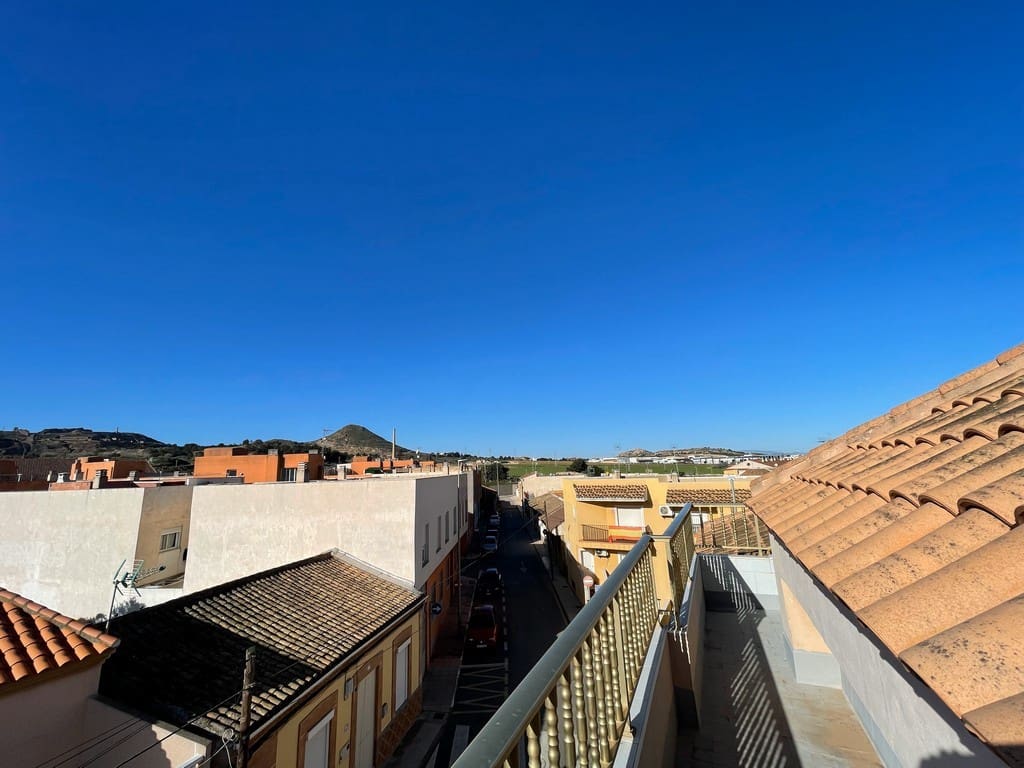 4 soverom Kjedet enebolig til salgs i La Union med garasje - € 370 000 (Ref: 8823810)